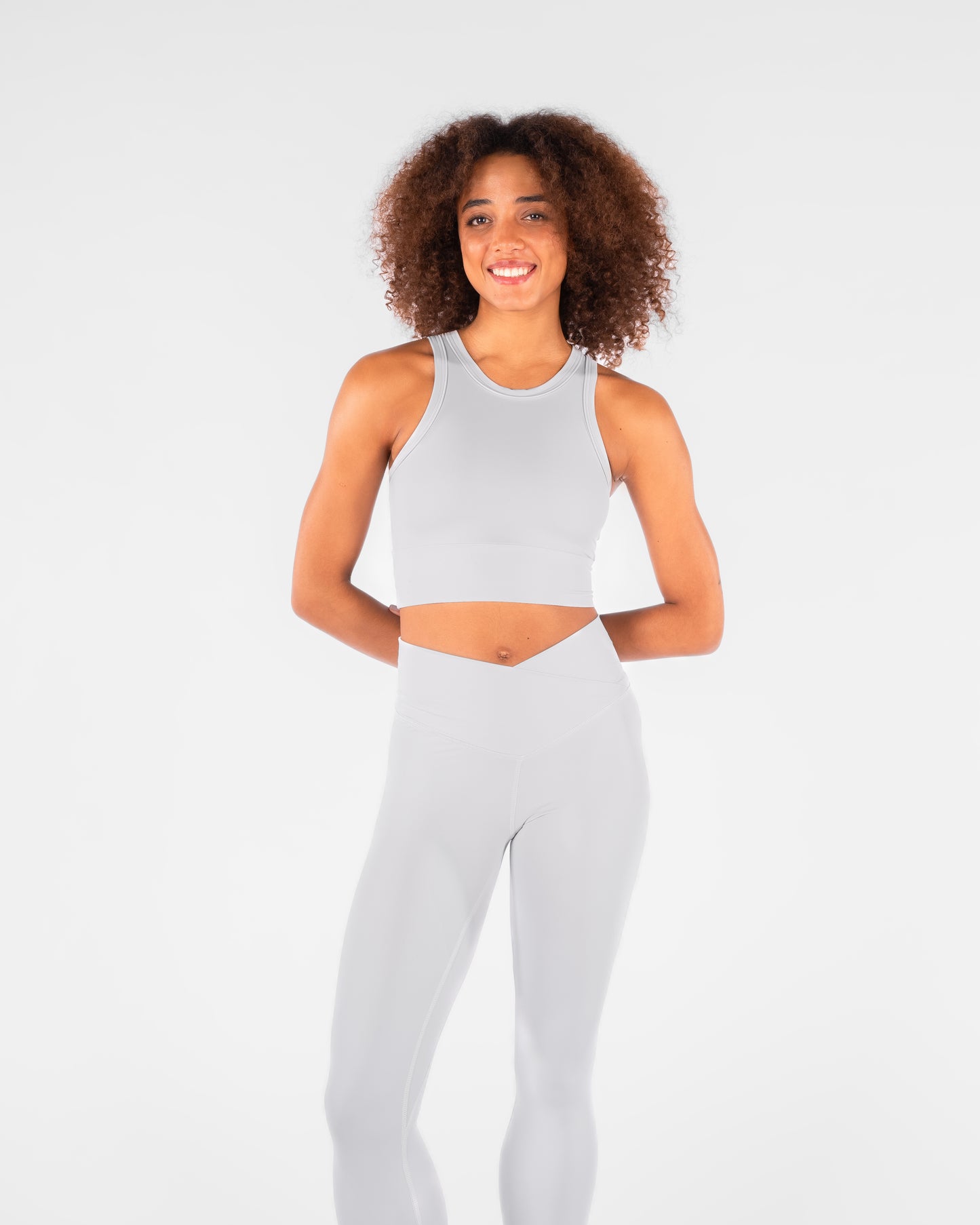 Hochgeschlossenes Suri Crop-Top