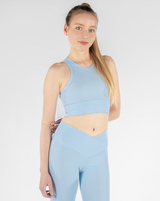 Hochgeschlossenes Cara Crop-Top